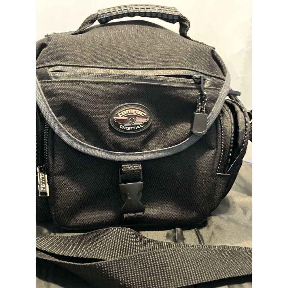 Tamrac Padded Black digitalCamera Bag Shoulder Strap and  Zip Pockets 5400series